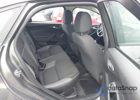 2014 Ford Focus Se z USA, uszkodzony, nr VIN 1FADP3F27EL460730